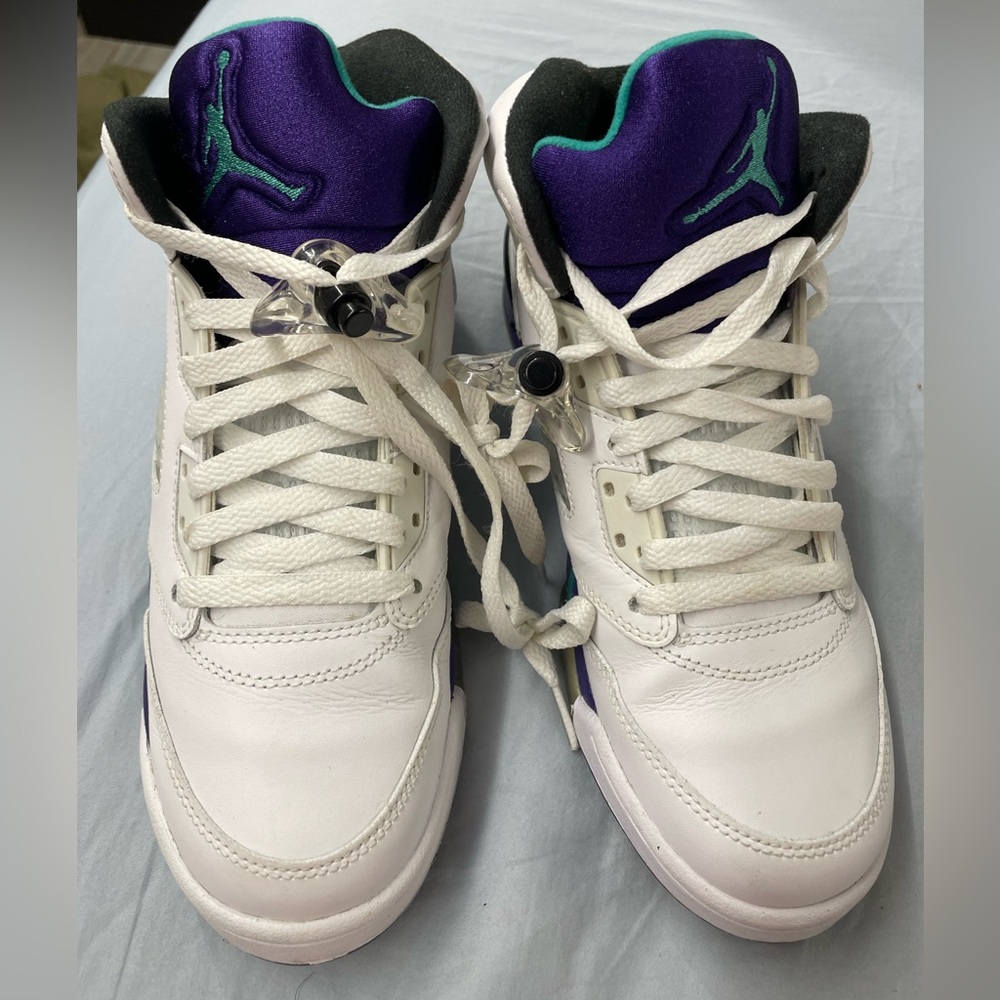Nike Air Jordan 5 Retro  white/purple “ Grape” 7Y